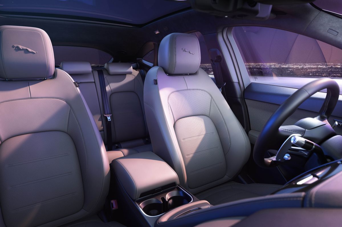 Jaguar E-Pace 2020. Interior. SUV 5-doors, 1 generation, restyling