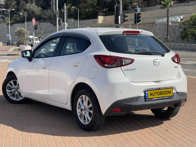 Mazda 2 2ème main, 2015, main privée