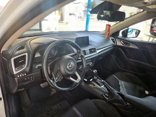 Mazda 3, 2018, photo