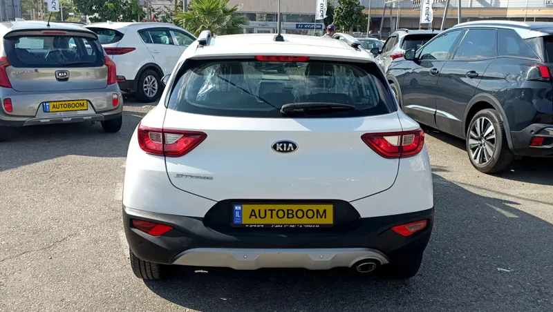 Kia Stonic с пробегом, 2021