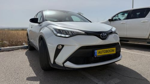 Toyota C-HR, 2021, photo