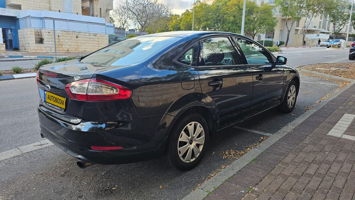 Ford Mondeo 2ème main, 2012, main privée