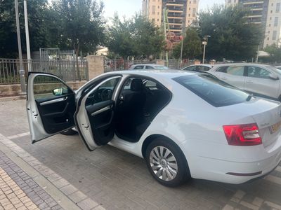 Skoda Octavia 2nd hand, 2019, private hand