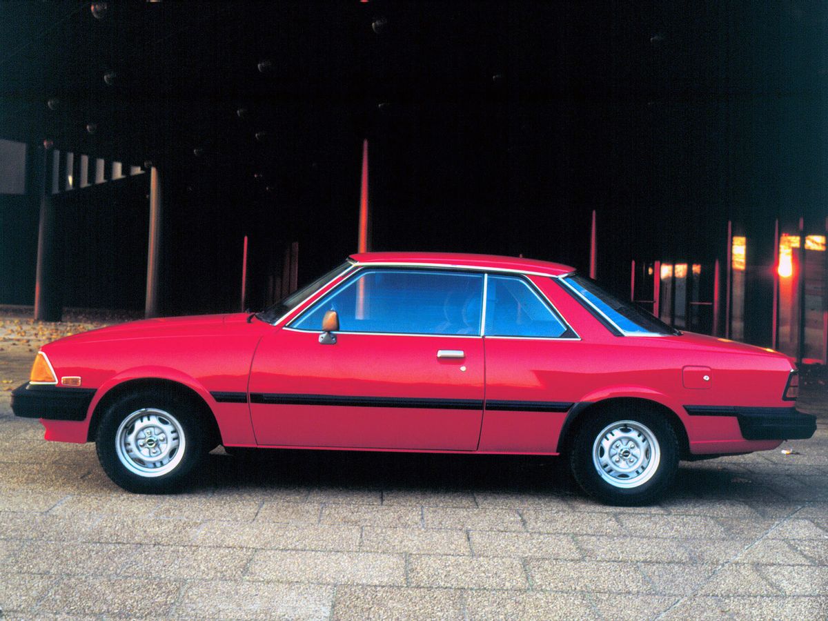 Mazda 626 1979. Carrosserie, extérieur. Coupé, 1 génération