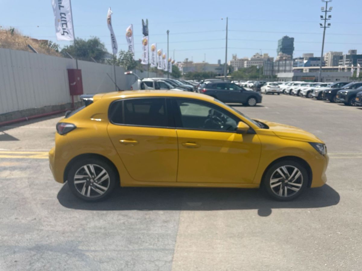 Peugeot 208 с пробегом, 2021, частная рука