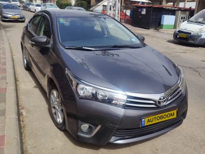 Toyota Corolla 2nd hand, 2015, private hand