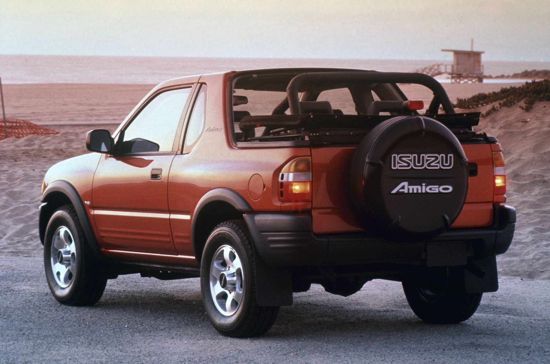 Isuzu внедорожник 2000
