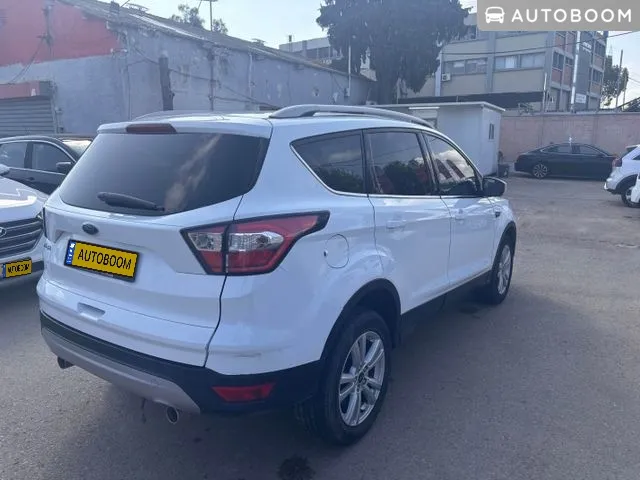 Ford Kuga 2nd hand, 2020, private