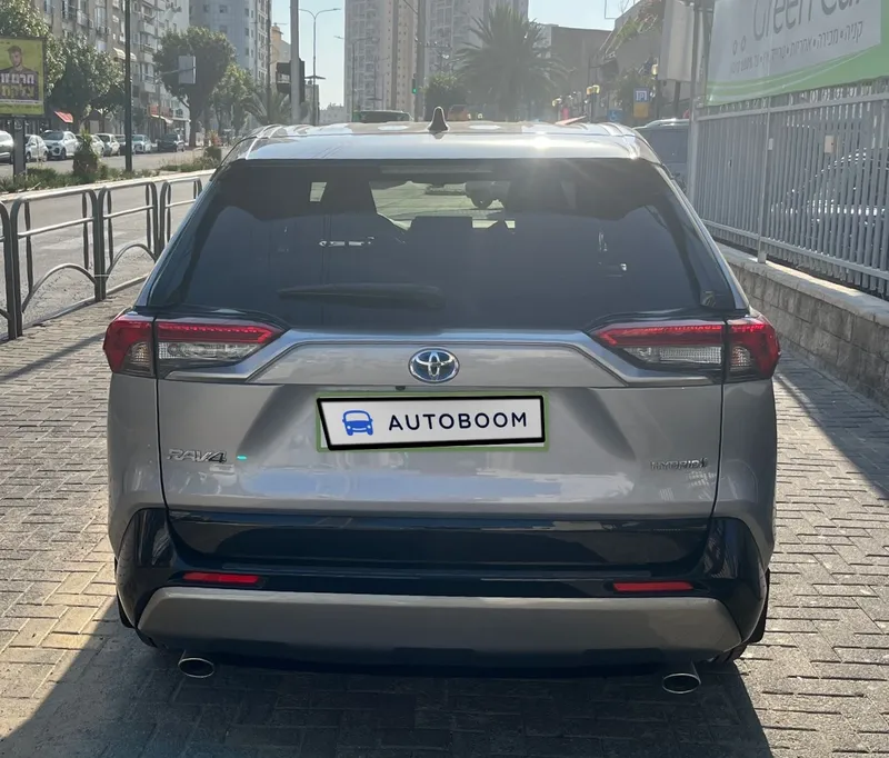 טויוטה ראב 4 יד 2 רכב, 2022, פרטי