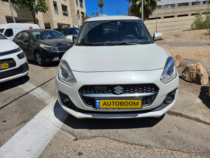 סוזוקי סוויפט יד 2 רכב, 2023, פרטי