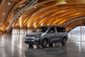 Toyota ProAce City 2018. Carrosserie, extérieur. Compact Van Longue, 1 génération