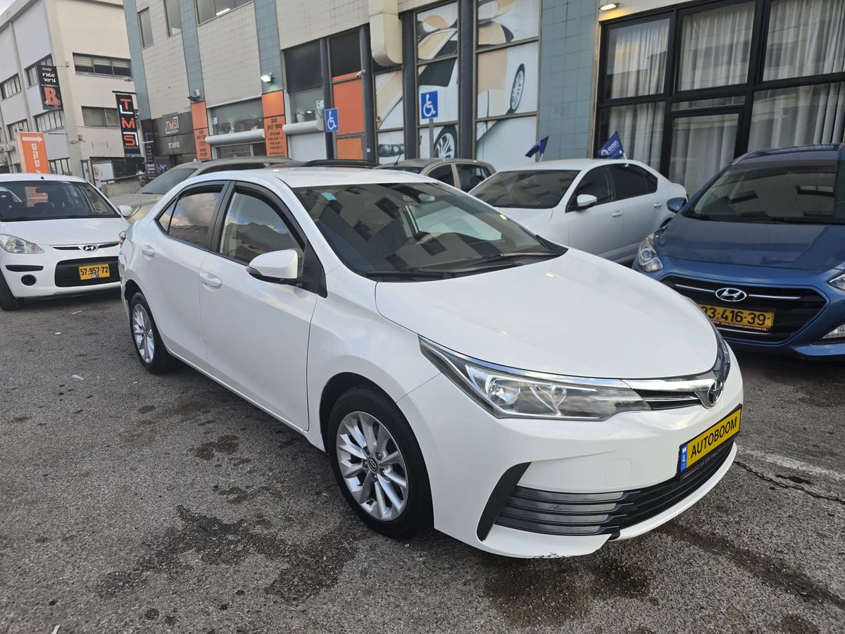 Toyota Corolla 2nd hand, 2017