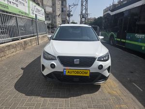 SEAT Arona, 2022, photo