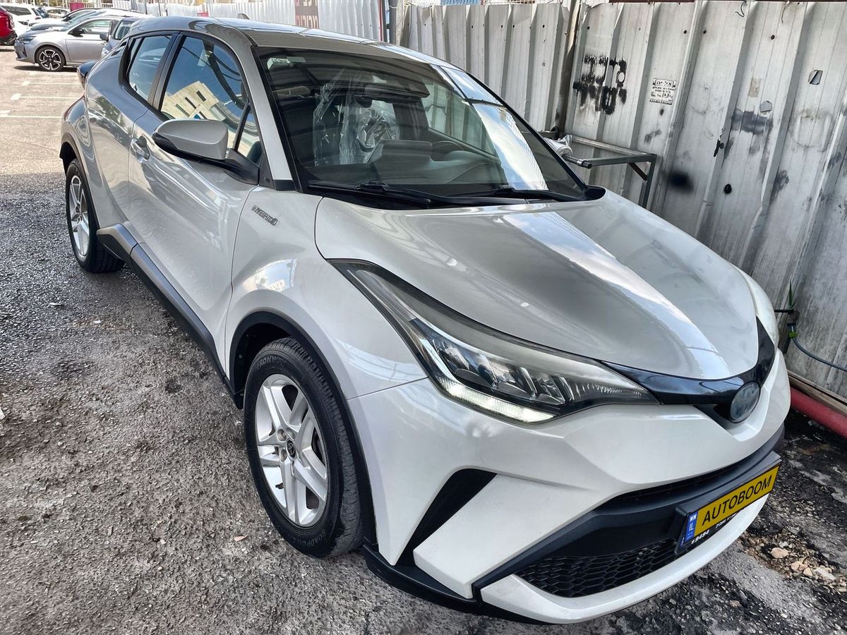 Toyota C-HR 2nd hand, 2020, private