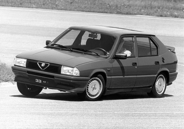 Alfa Romeo 33 1986. Carrosserie, extérieur. Berline, 1 génération, restyling