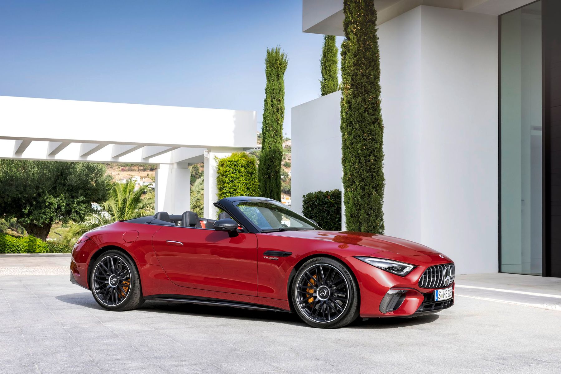 Mercedes Benz SL 2015 красный