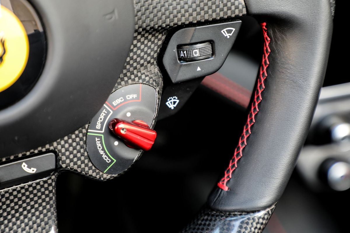 Ferrari Portofino 2020. Steering wheel. Cabrio, 1 generation, restyling