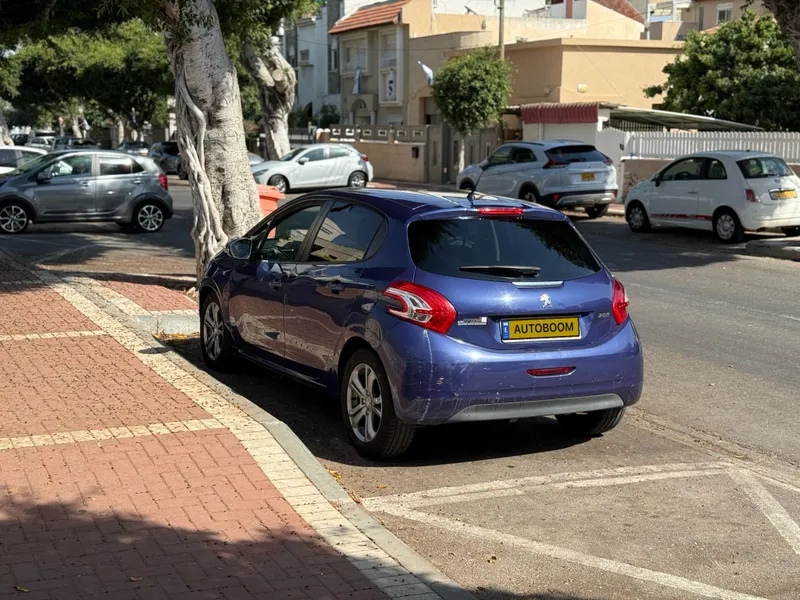 פיג'ו 208 יד 2 רכב, 2014, פרטי