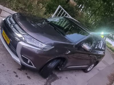 Mitsubishi Outlander 2nd hand, 2016