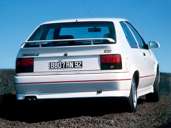 Renault 19 1988. Carrosserie, extérieur. Hatchback 3-portes, 1 génération