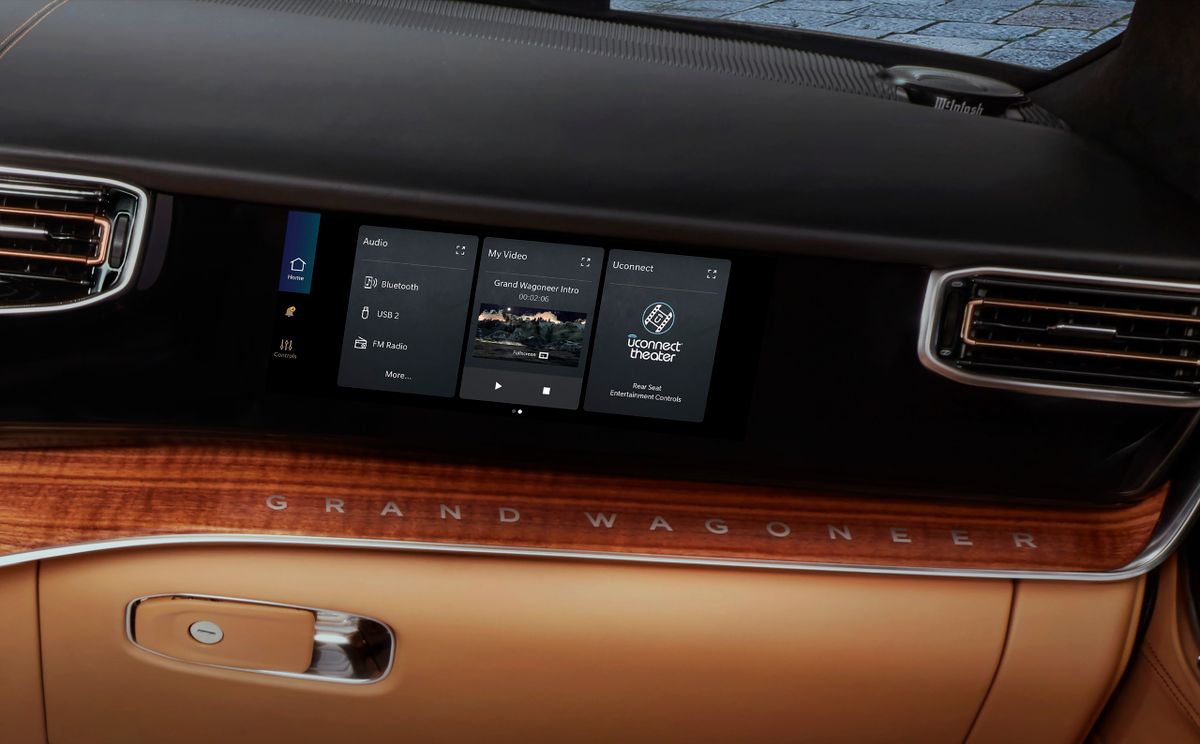 Jeep Grand Wagoneer. Мультимедиа.