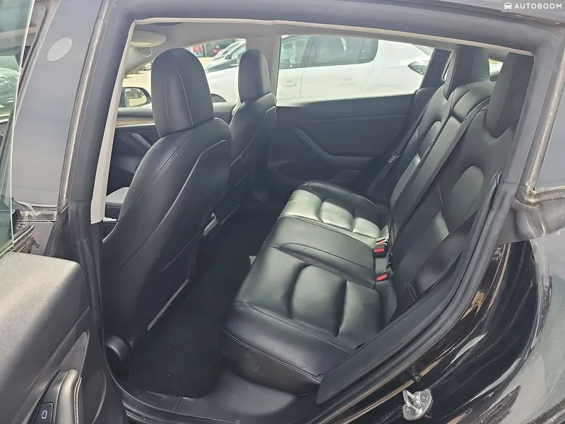 Tesla Model 3 2nd hand, 2021
