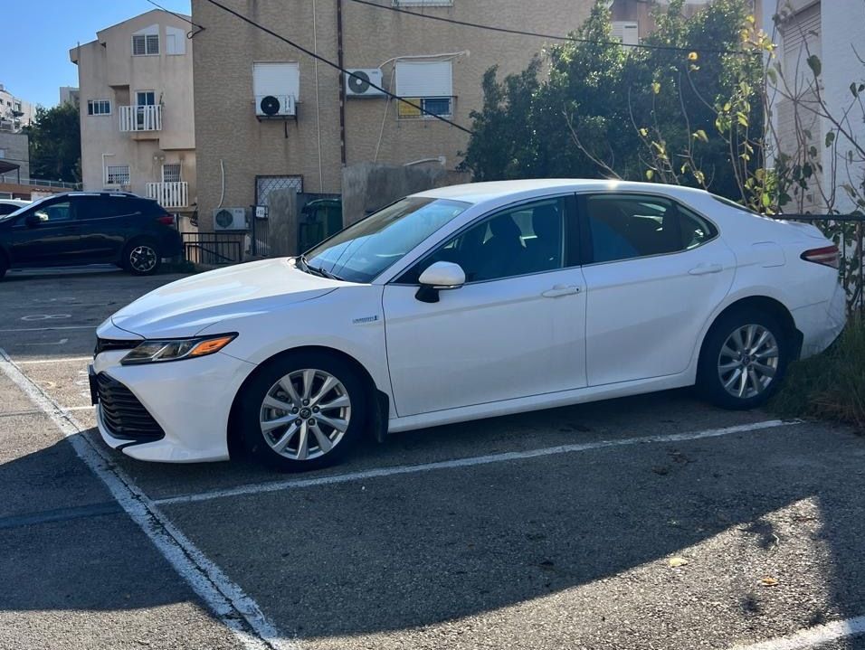 Toyota Camry 2nd hand, 2020, private hand
