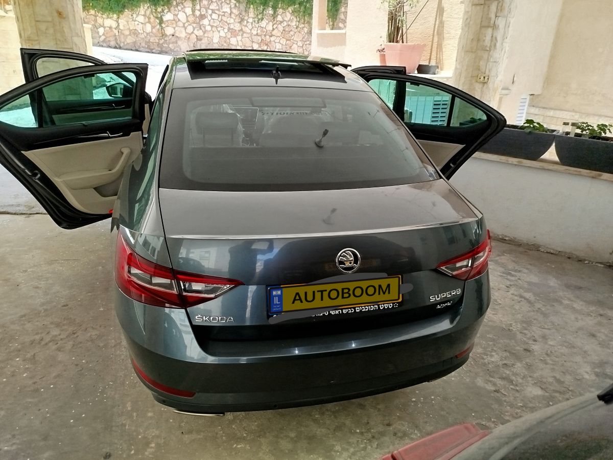 Škoda Superb 2ème main, 2019, main privée