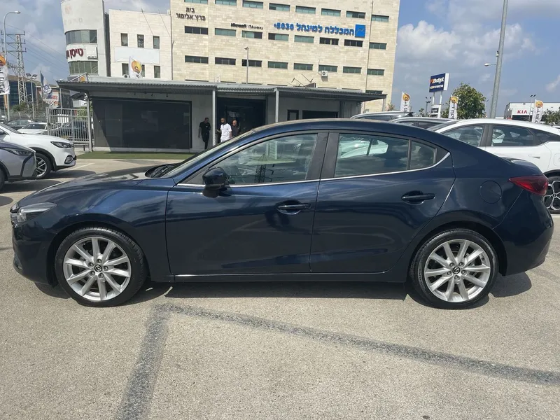 Mazda 3 2nd hand, 2017, private hand