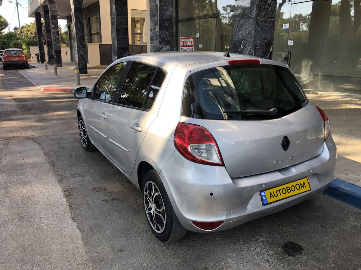 Renault Clio с пробегом, 2011, частная рука