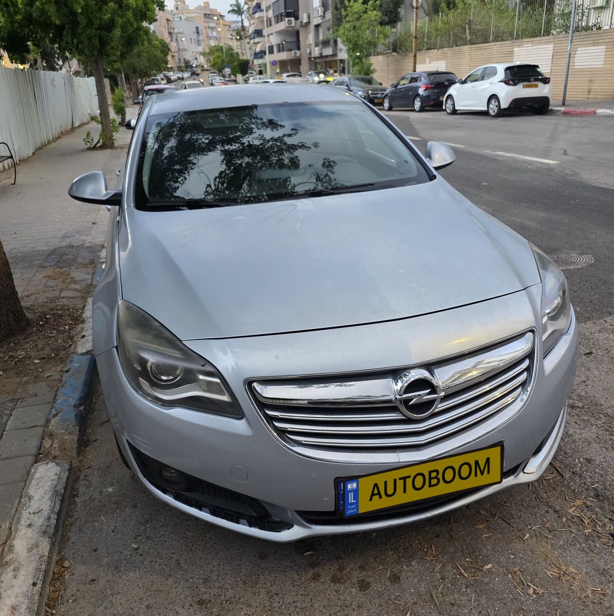 אופל אינסיגניה יד 2 רכב, 2015, פרטי