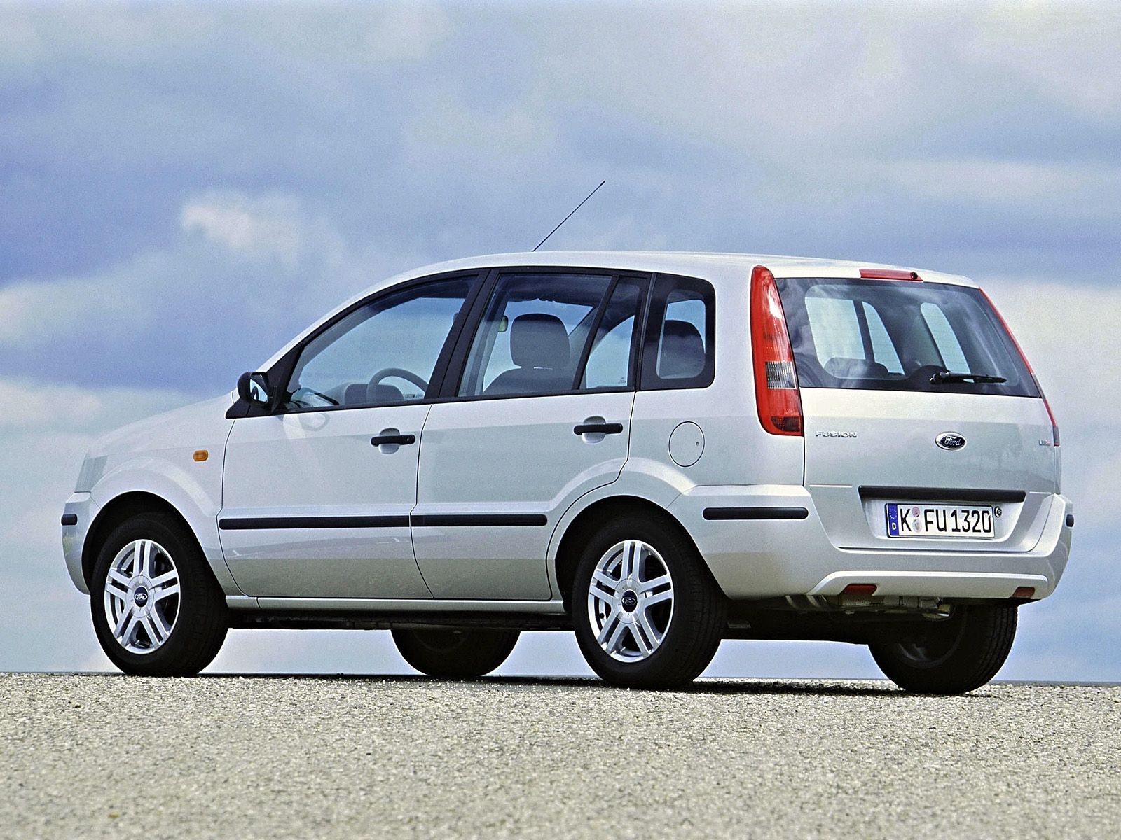 Фьюжен. Форд Фьюжн. Ford Fusion 1 поколение 2005. Форд Фьюжн 2002. Форд Фузион 2002.