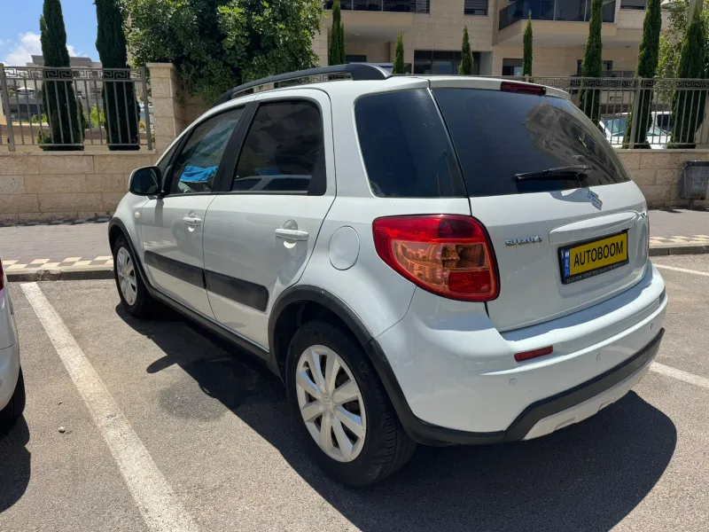 סוזוקי SX4 יד 2 רכב, 2014, פרטי