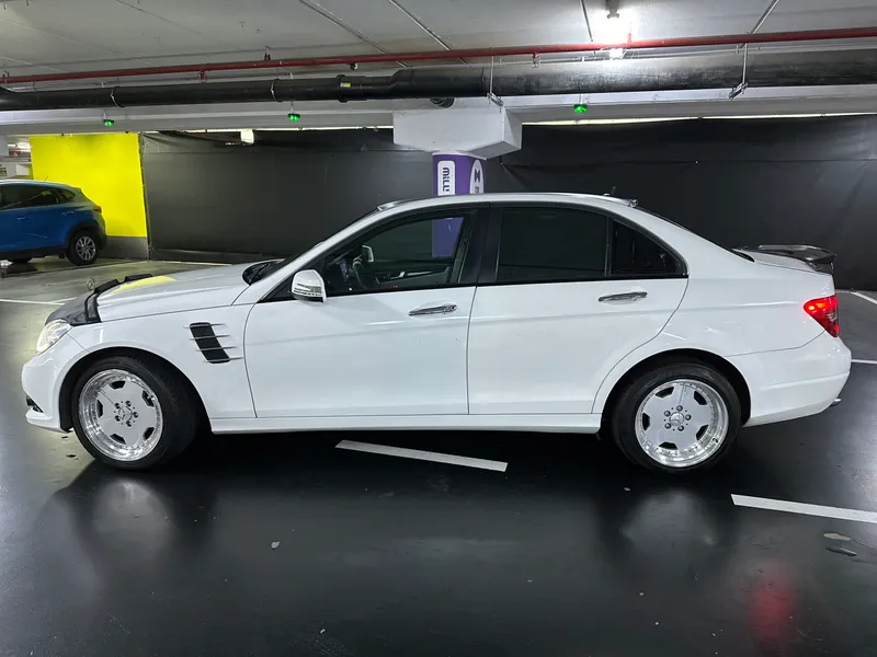 Mercedes C-Class 2nd hand, 2013, private hand