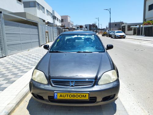 הונדה סיוויק יד 2 רכב, 2000, פרטי