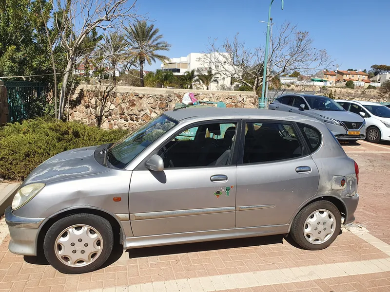 דייהטסו סיריון יד 2 רכב, 2002, פרטי
