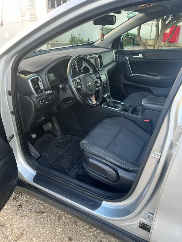 Kia Sportage 2nd hand, 2017, private hand