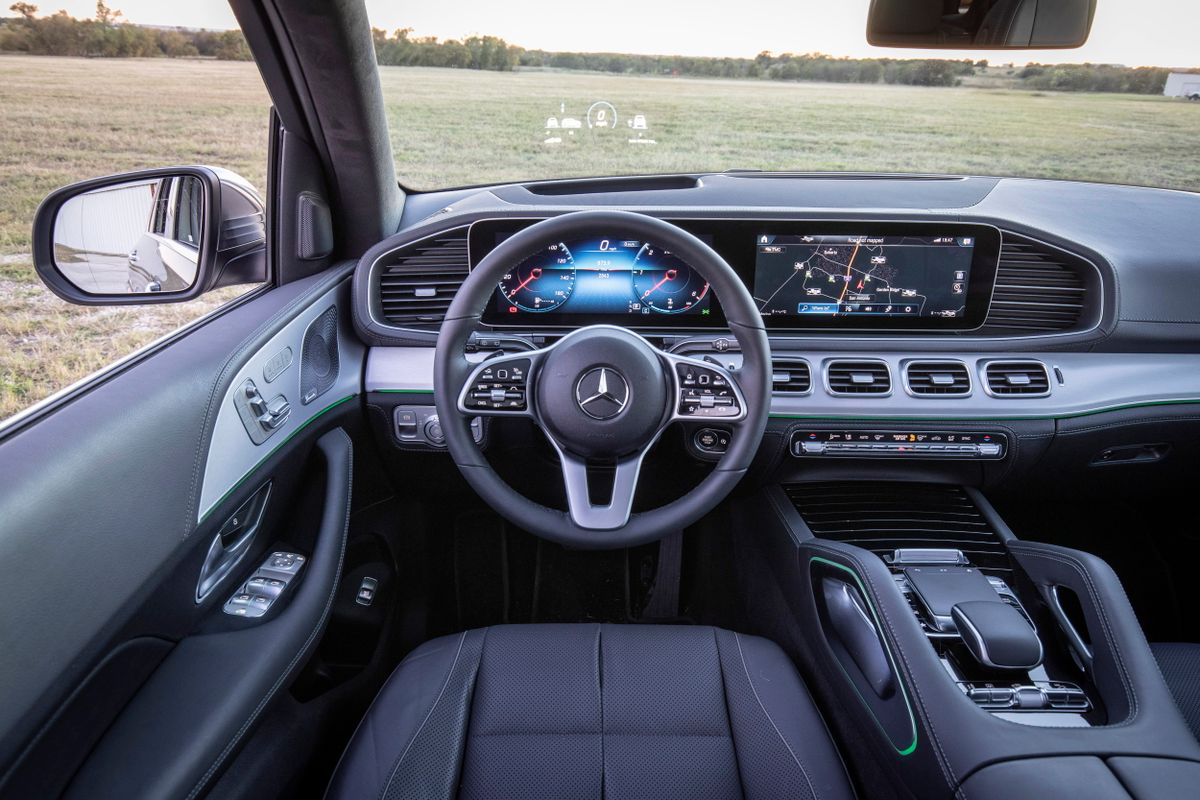 Mercedes GLE 2018. Dashboard. SUV 5-doors, 2 generation