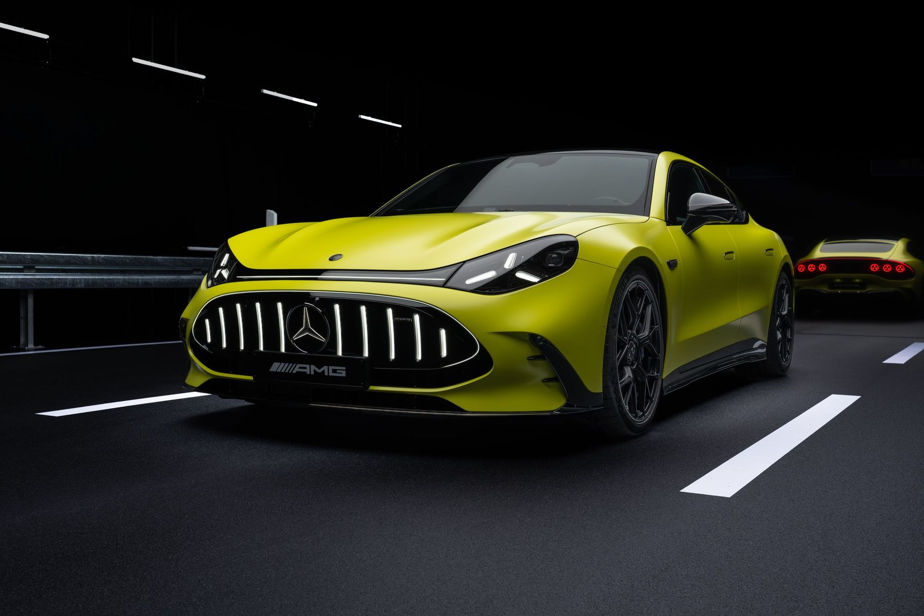 Mercedes AMG GT. Кузов.