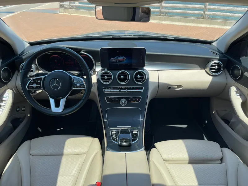 Mercedes C-Class 2nd hand, 2020, private hand