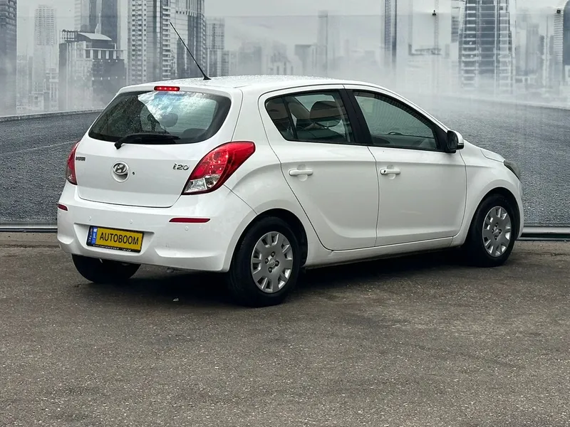 Hyundai i20 с пробегом, 2013, частная