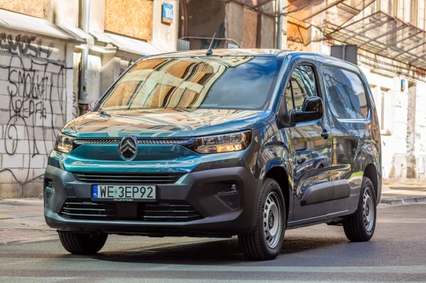 Citroen Berlingo 2023. Кузов, экстерьер. Фургон Лонг, 3 поколение, рестайлинг