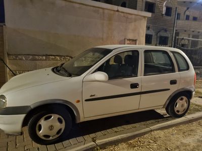 אופל קורסה יד 2 רכב, 2000, פרטי