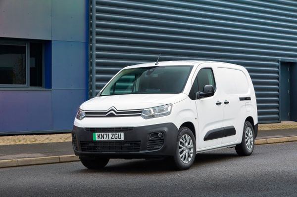 Citroën Berlingo 2018. Extérieur. Fourgonnette Long, 3 génération