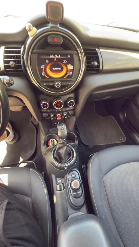 MINI Cooper 2nd hand, 2016, private hand