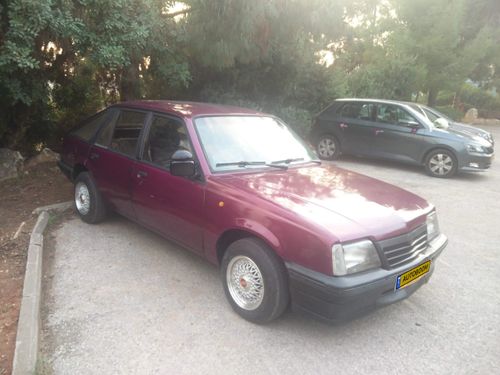Opel Ascona, 1987, фото