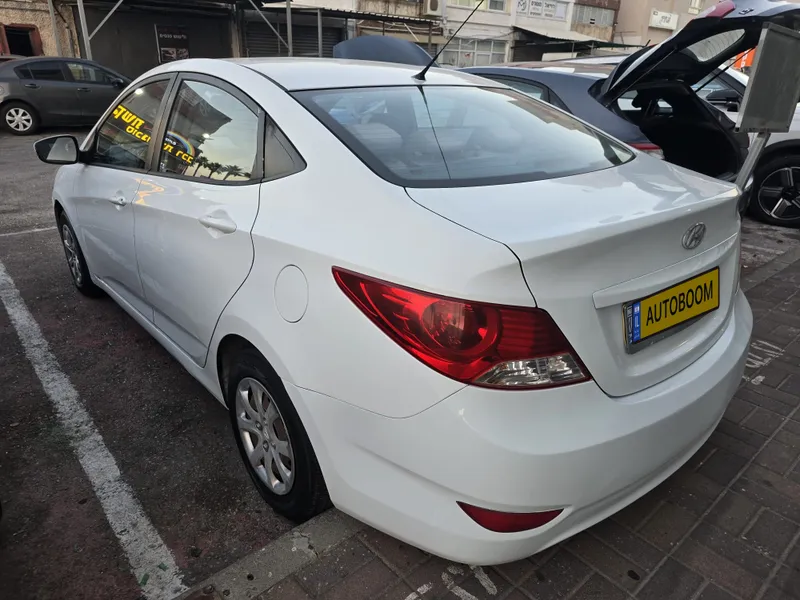 יונדאי i25 יד 2 רכב, 2014