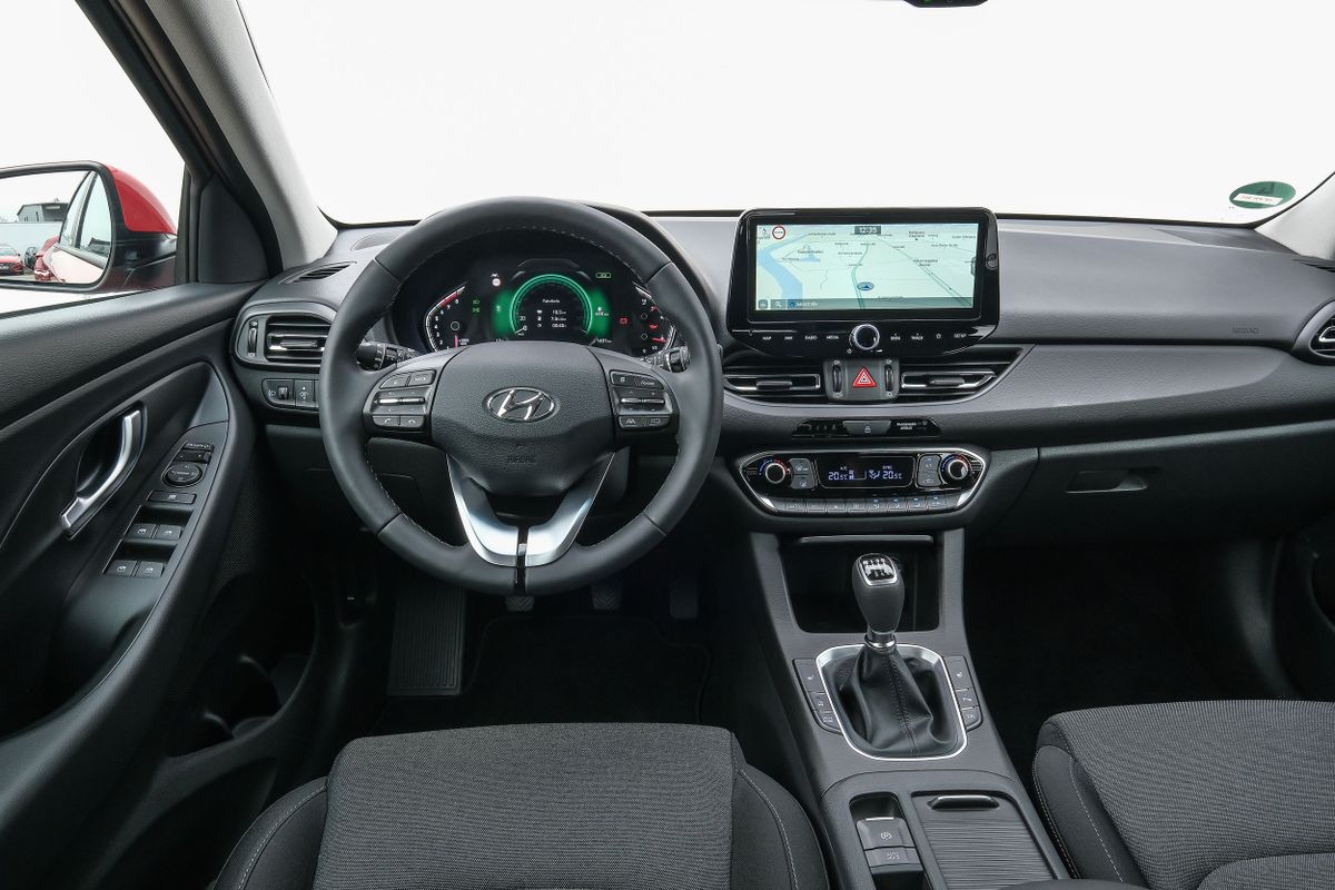 Hyundai i30 2020. Siéges avants. Break 5-portes, 3 génération, restyling 2