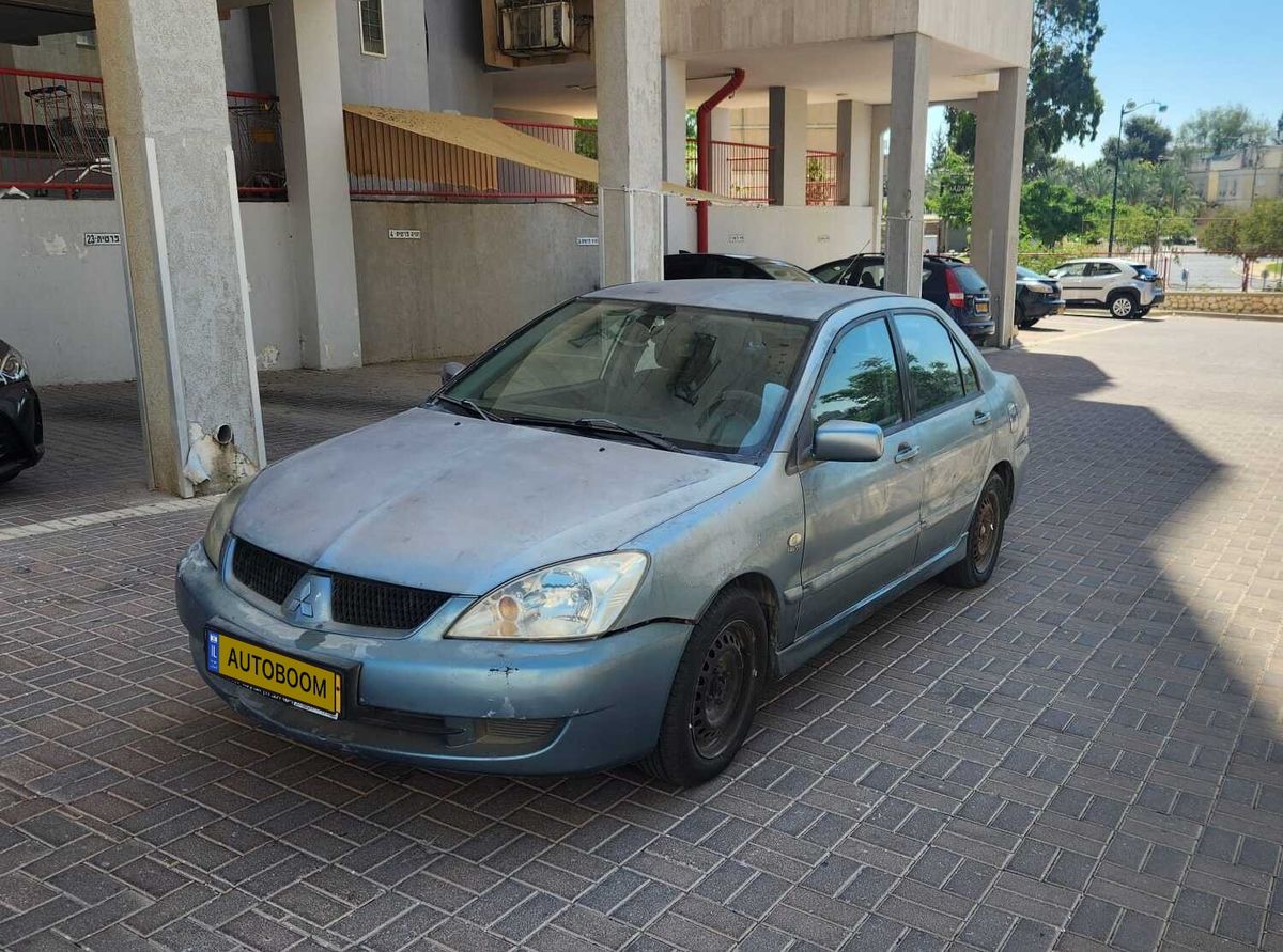 מיצובישי לנסר יד 2 רכב, 2008, פרטי