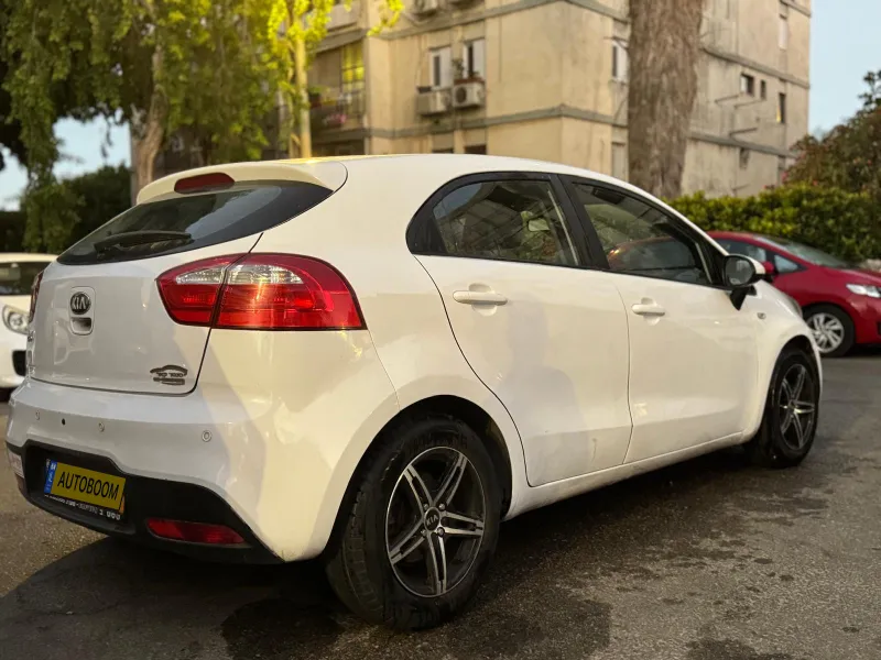 Kia Rio с пробегом, 2013, частная рука